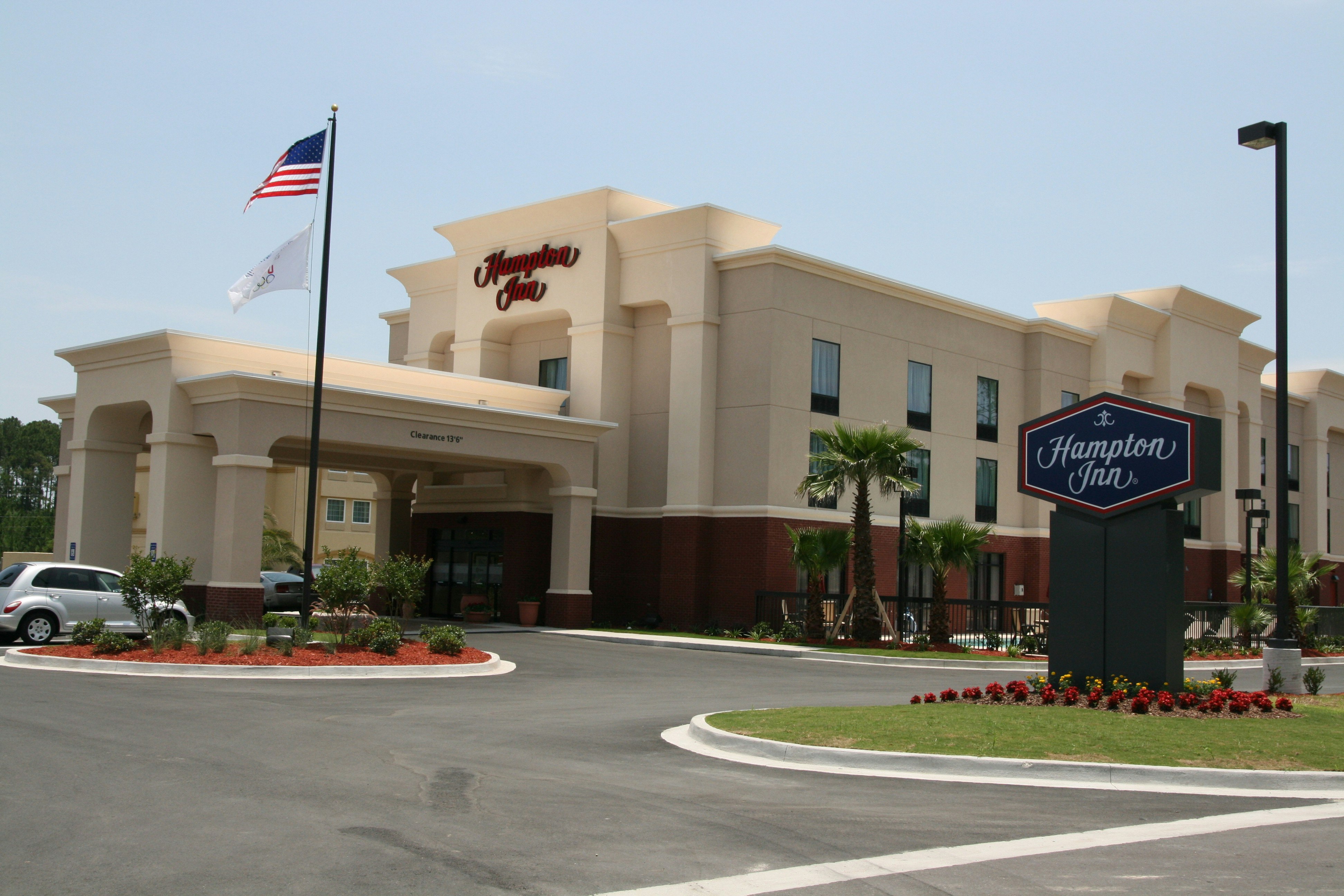 Hampton Inn Kingsland 63/67