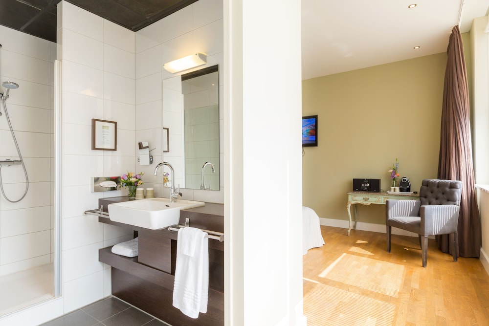 Boutique Hotel Lumiere 13/28