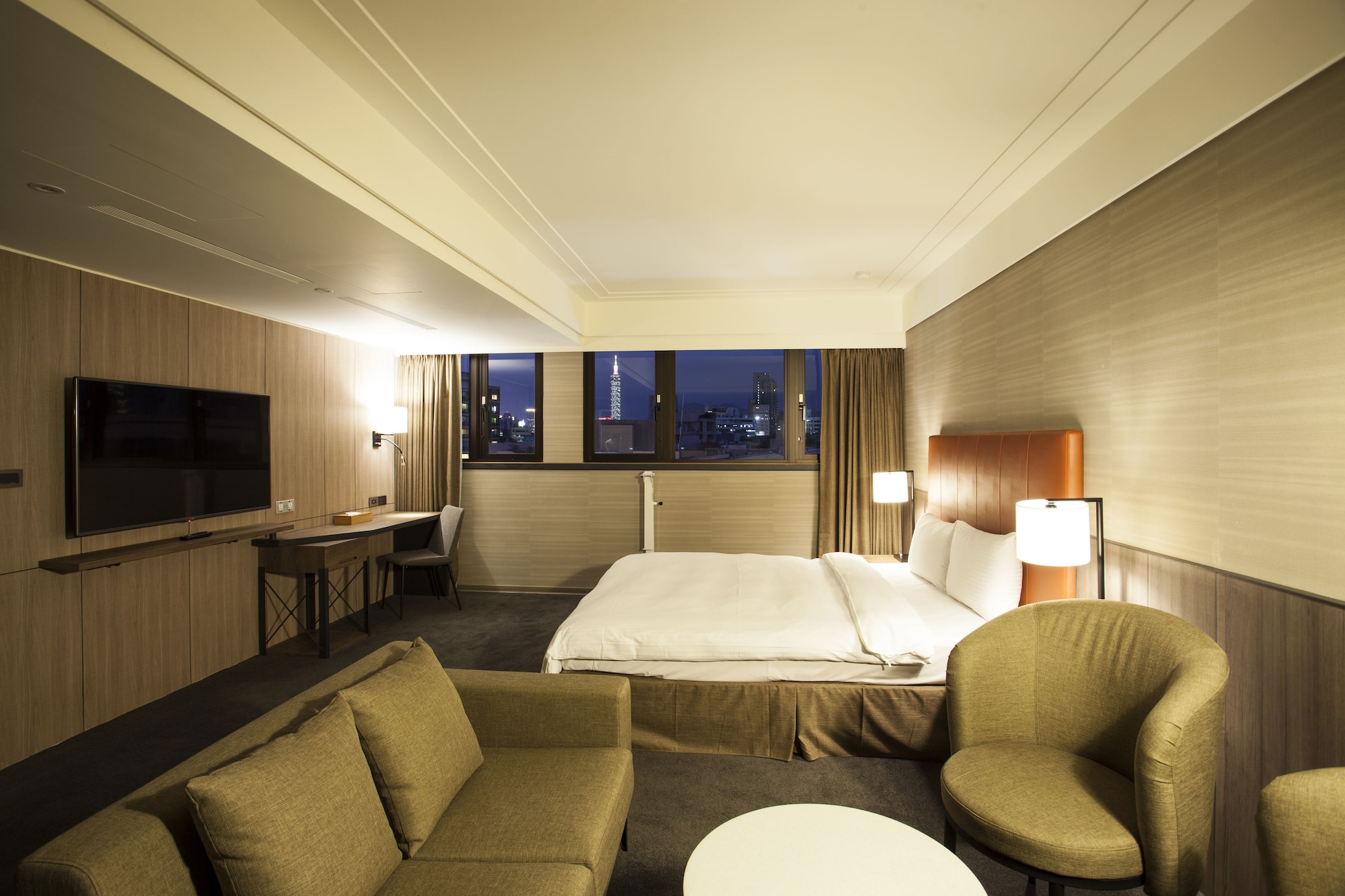VIP, DELUXE, KING BED