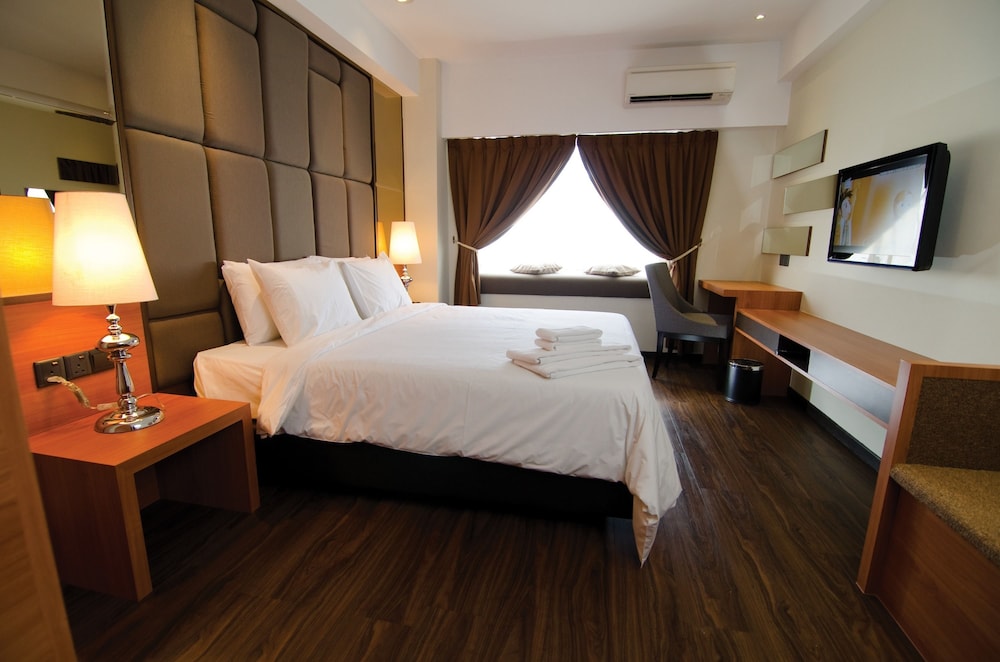 C Haya Hotel 16/44