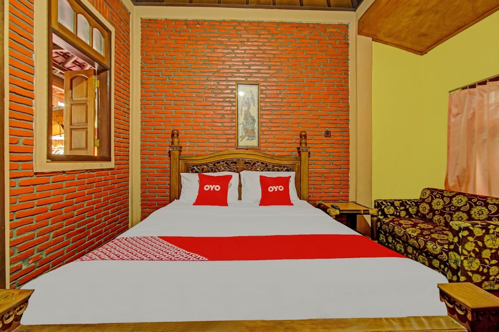 OYO 90031 Villa Papada 9/23