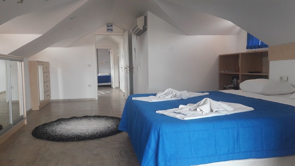 Rota Hotel 17/50