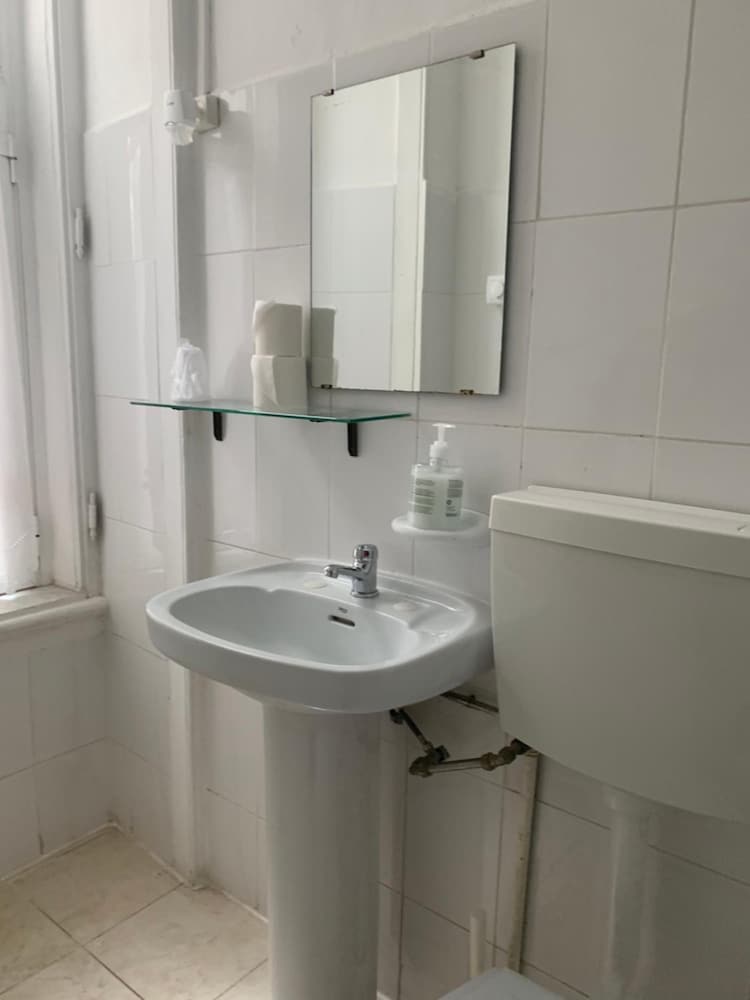 Residencia White Love 24/27