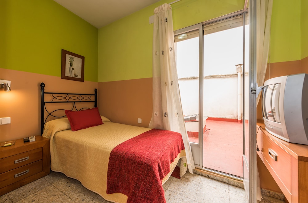 Hostal Arkanta 17/25