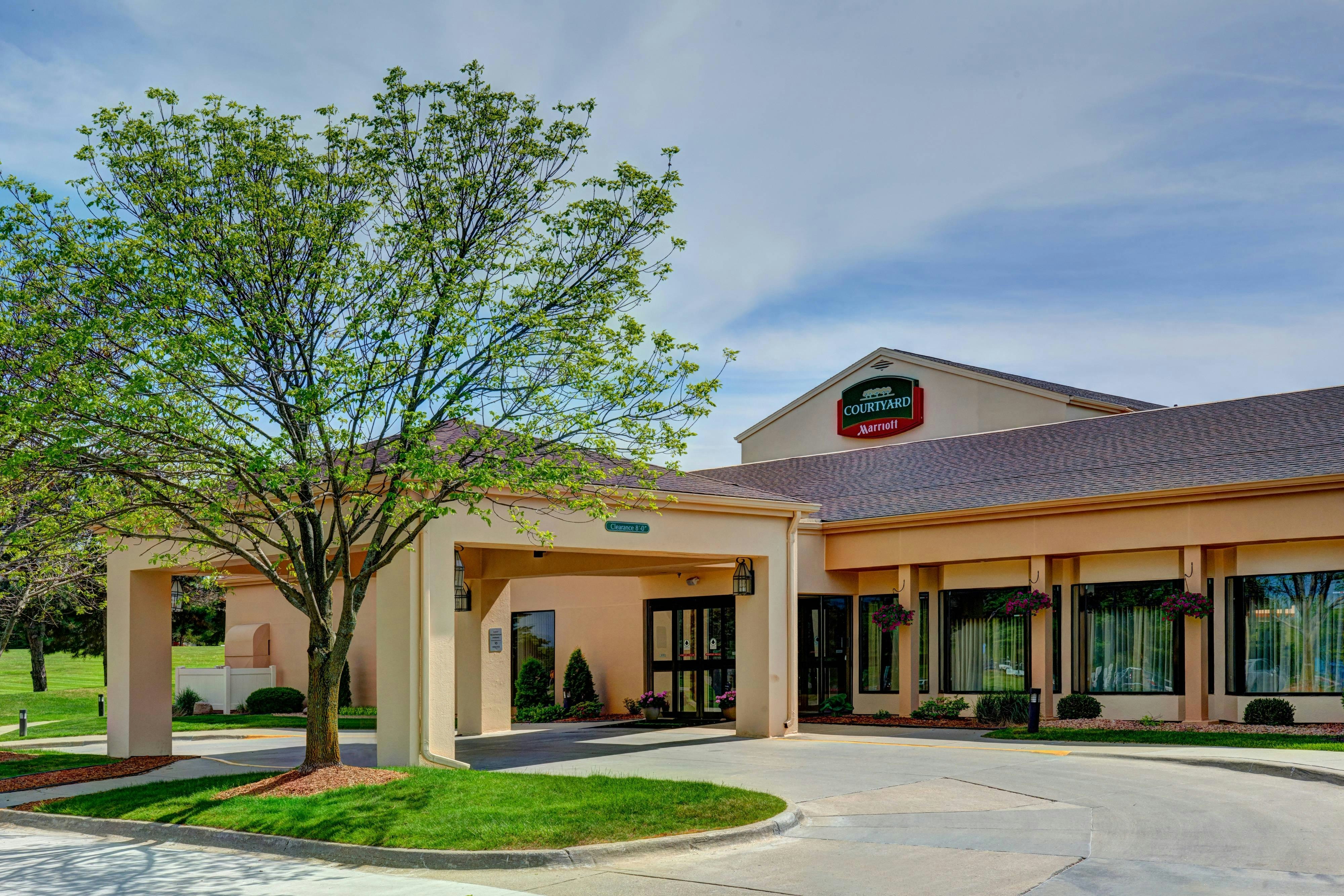 Courtyard by Marriott Des Moines West Clive 2/48