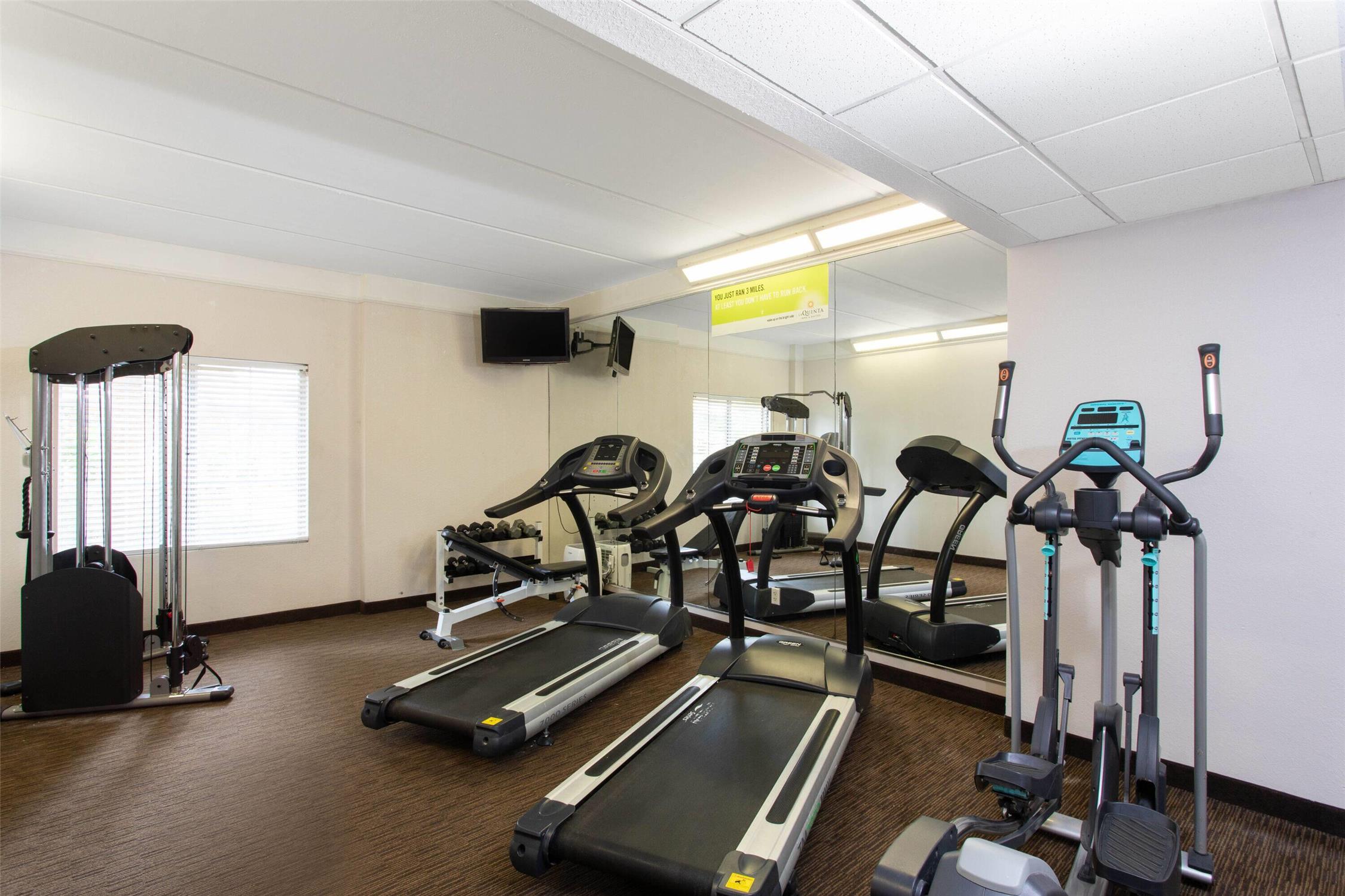La Quinta Inn & Suites by Wyndham Jacksonville Butler Blvd 31/55