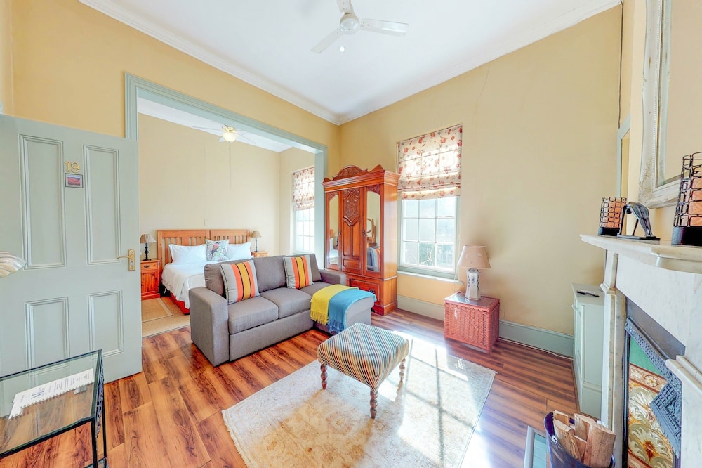 Mountain Manor Guest House 32/50