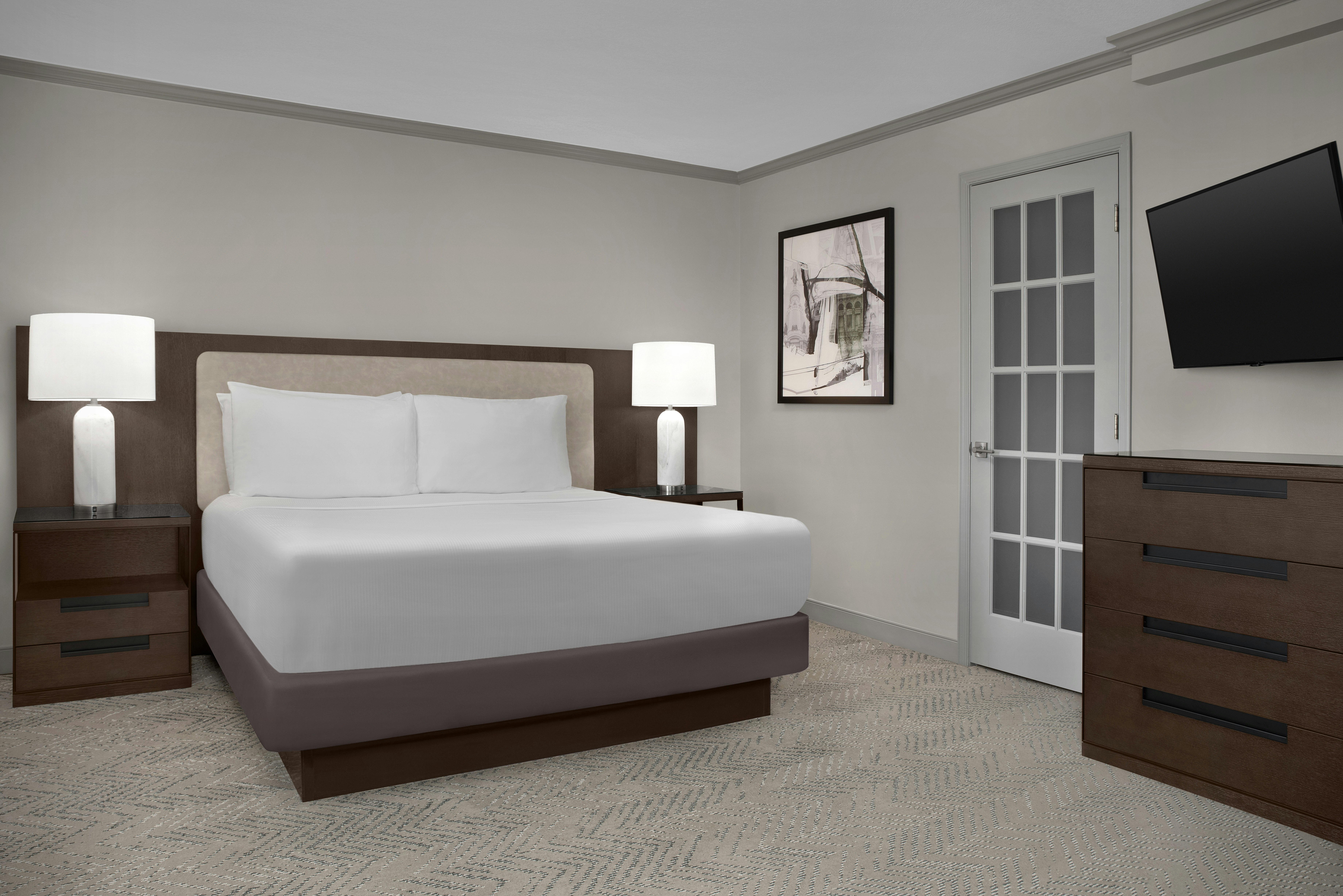 Suite, King Bed, Corner