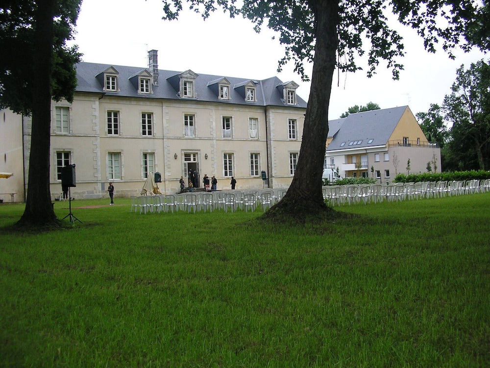 Château de Lazenay 57/65