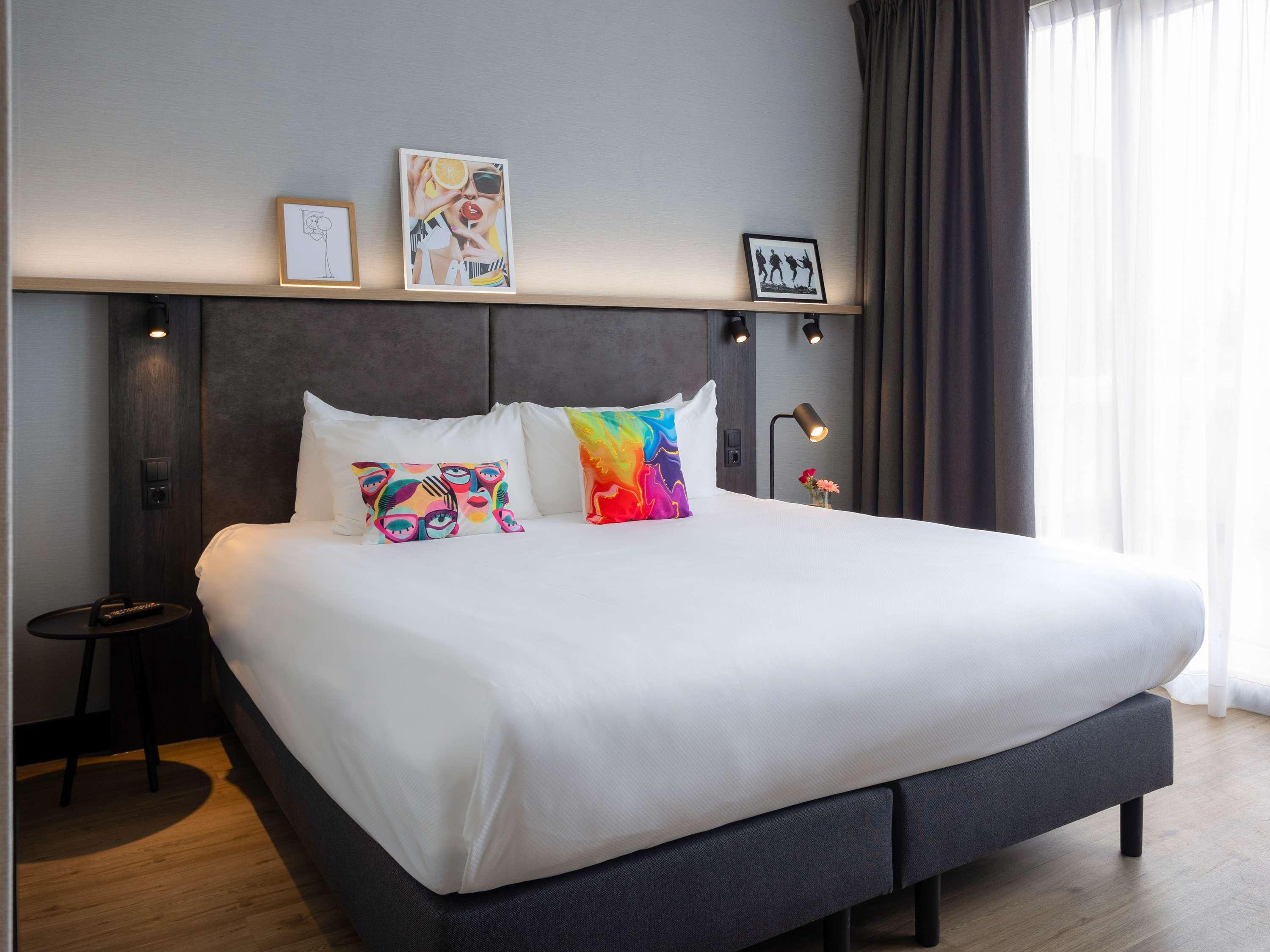 غرفة ديلوكس بشرفة في الطابق العلوي، Ibis Styles Den Haag Scheveningen 5/8