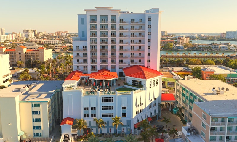 Hampton Inn and Suites by Hilton Clearwater Beach 4/83