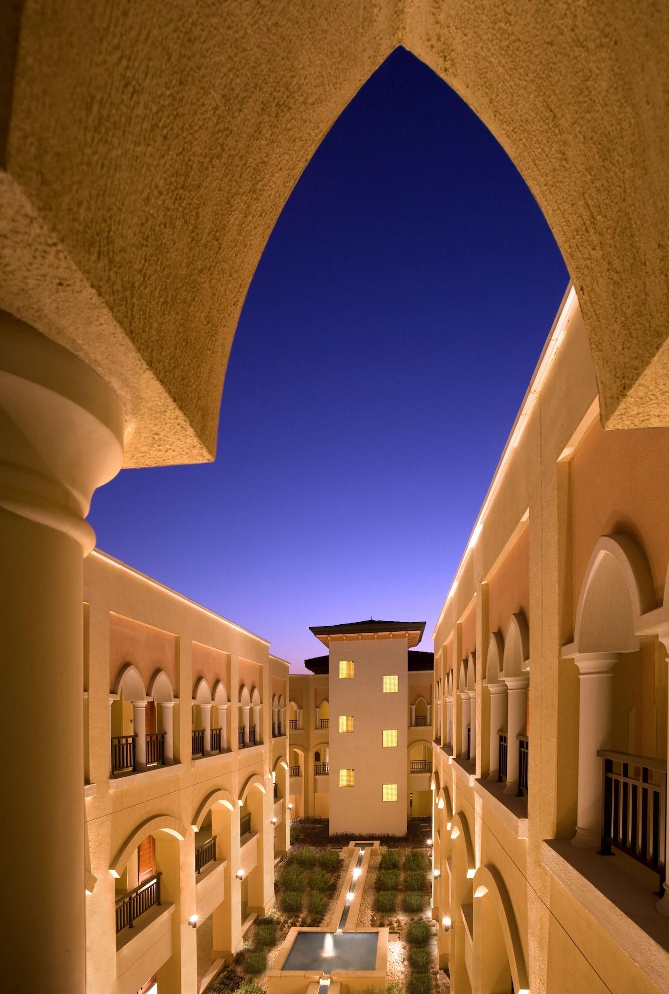 Shangri-La Residences Qaryat Al Beri 32/40