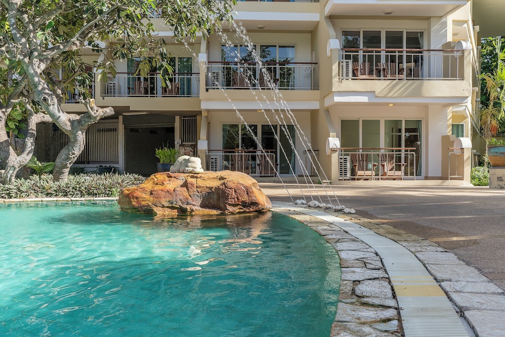Bella Villa Cabana 4/42