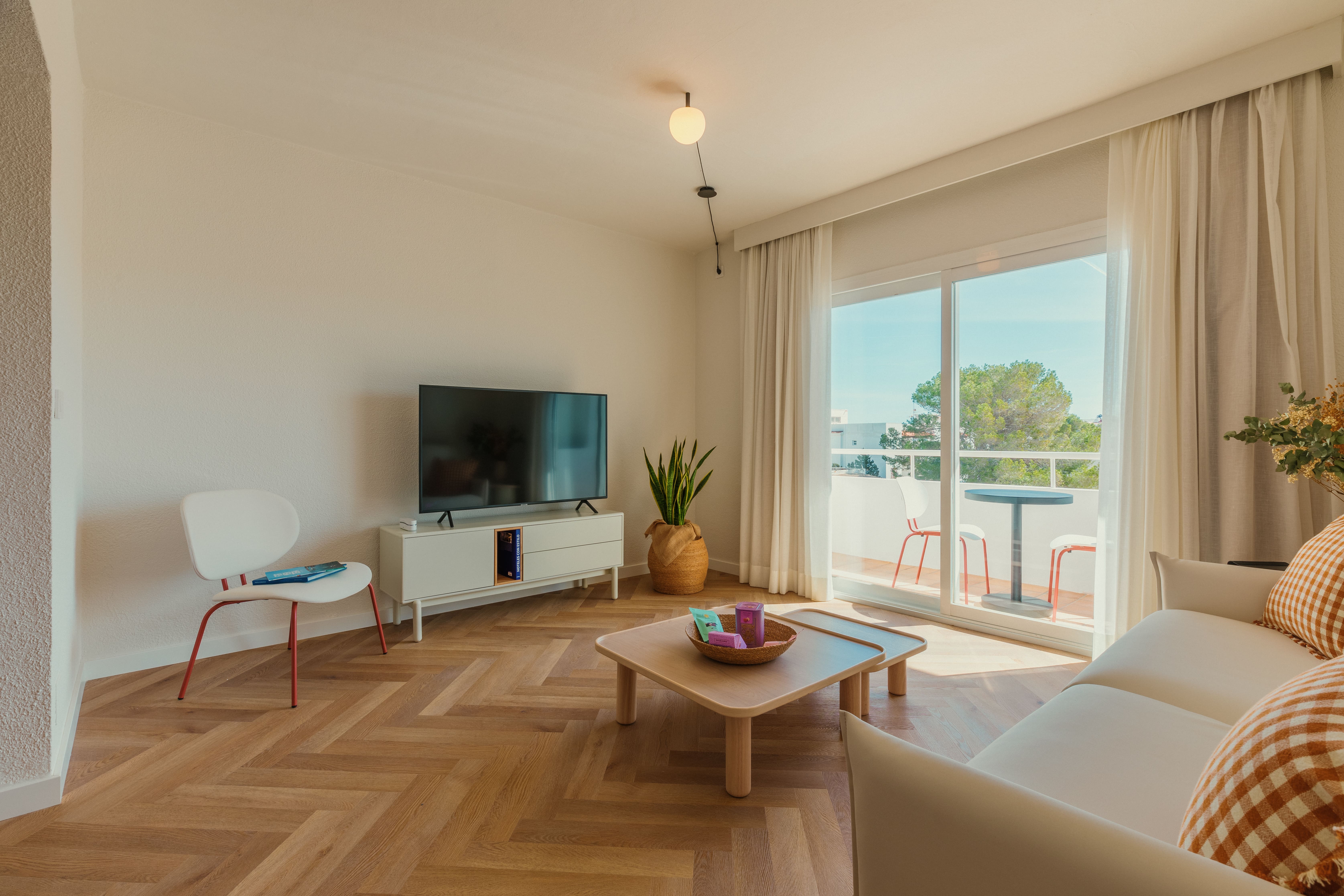 Paya Suites 19/26