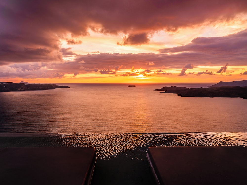 Lilium Hotel Santorini 45/51