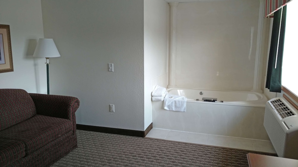 Americas Best Value Inn Annandale 11/57