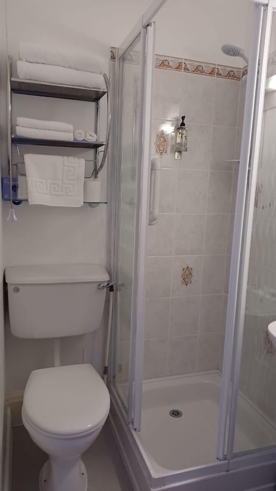 Glan Heulog Bed and Breakfast 57/59