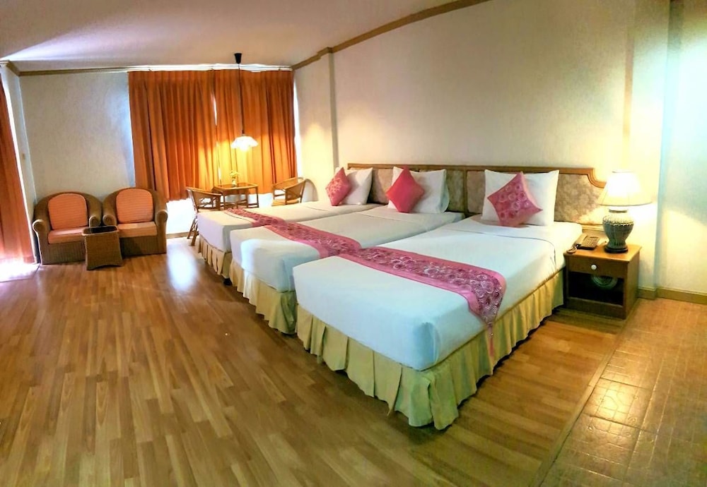 Takiab Beach Resort 30/64