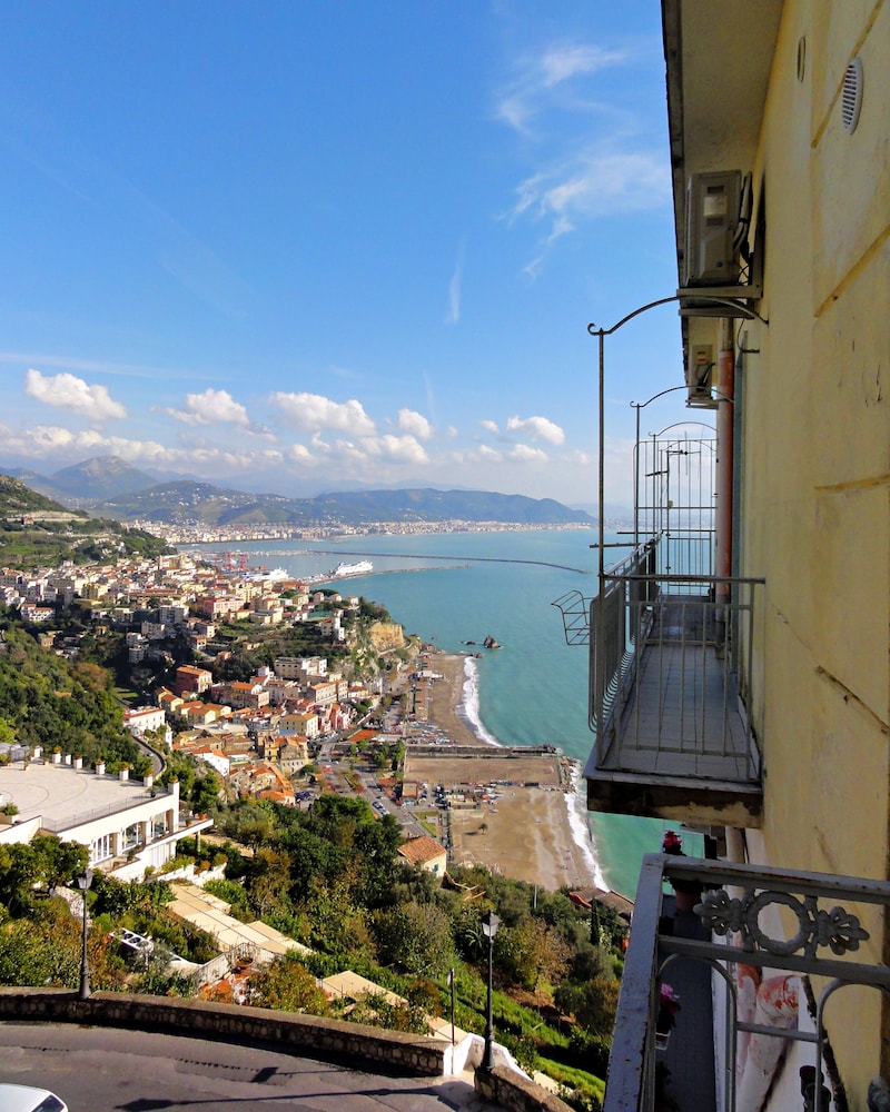 Bed And Breakfast Dimora Carlo Iii 40/43