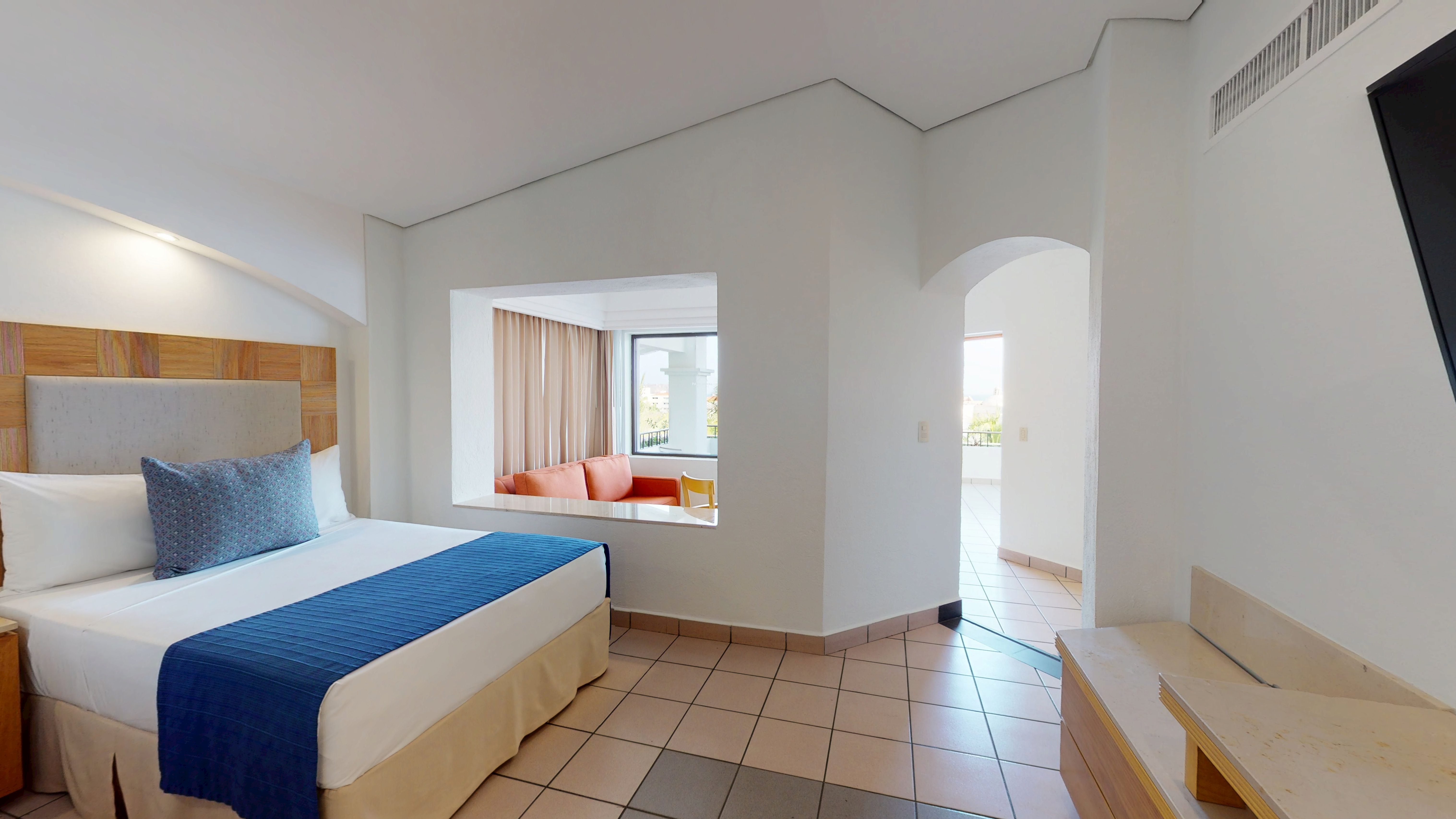 Deluxe, King Bed, Nature View