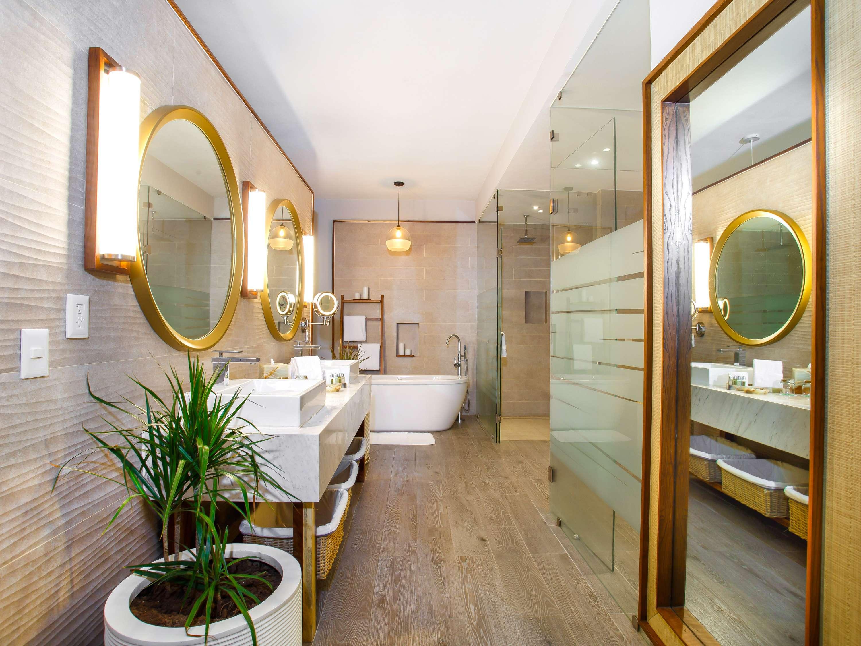 Allure, Jungle, Suite, King Bed, Jungle View, Adult Only