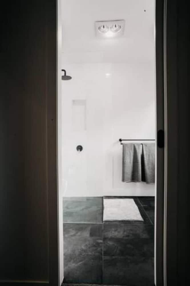 The Red Door B&B 34/34