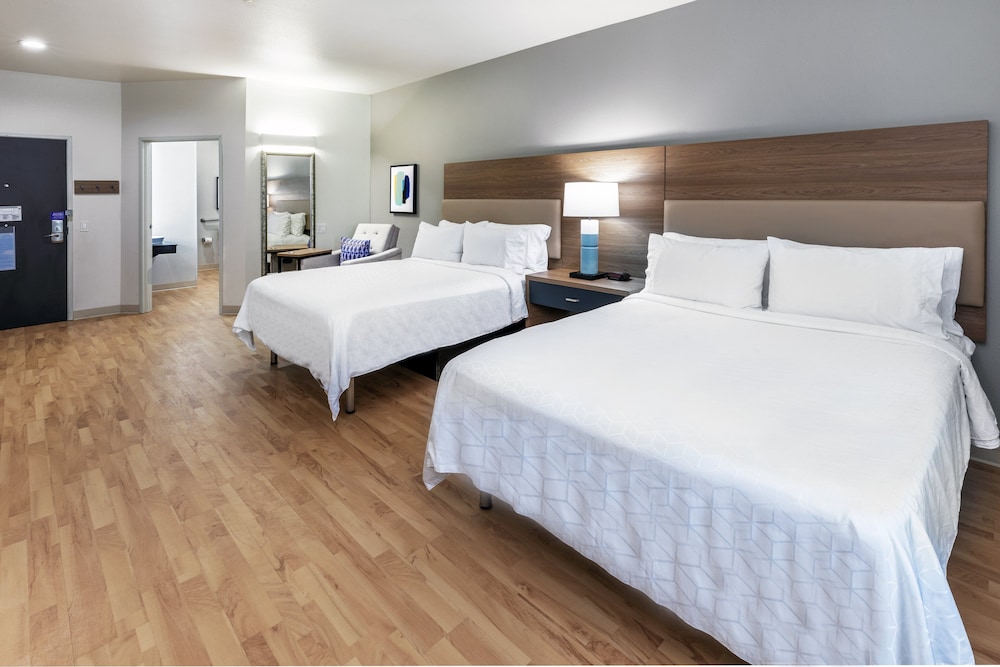 Candlewood Suites Muskogee, an IHG Hotel 21/51