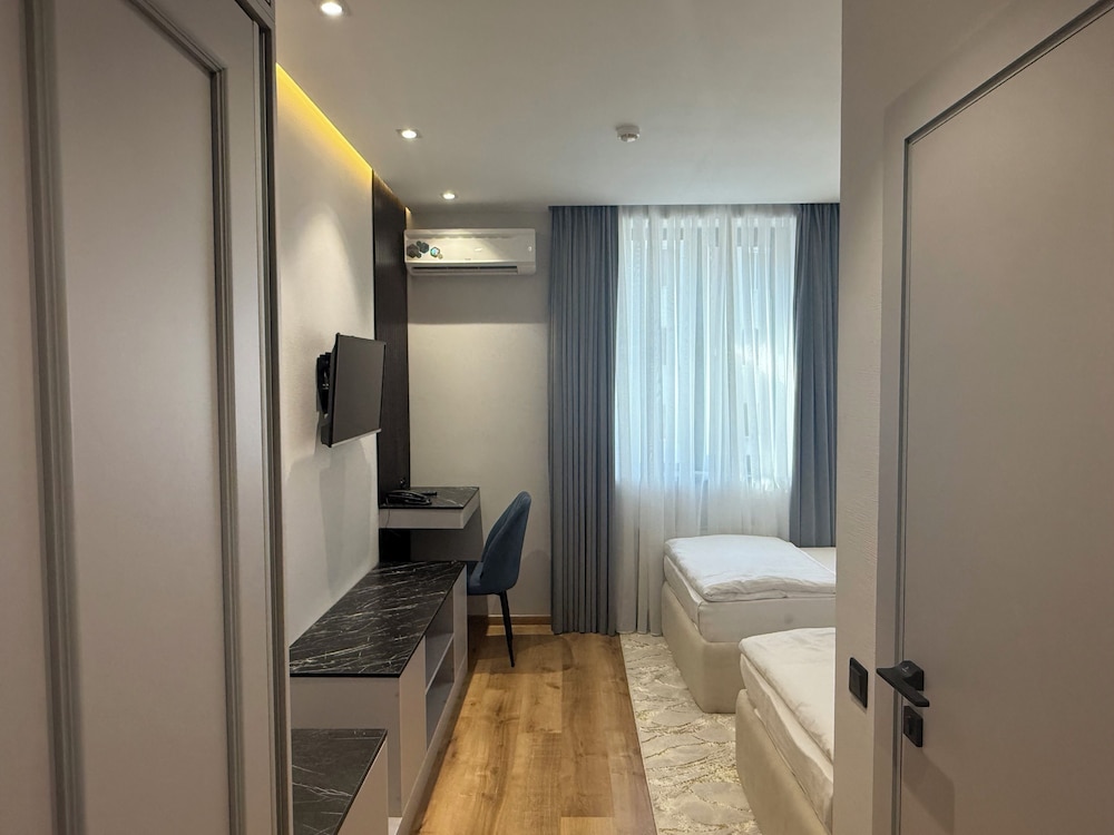 Hotel Ishonch 41/50
