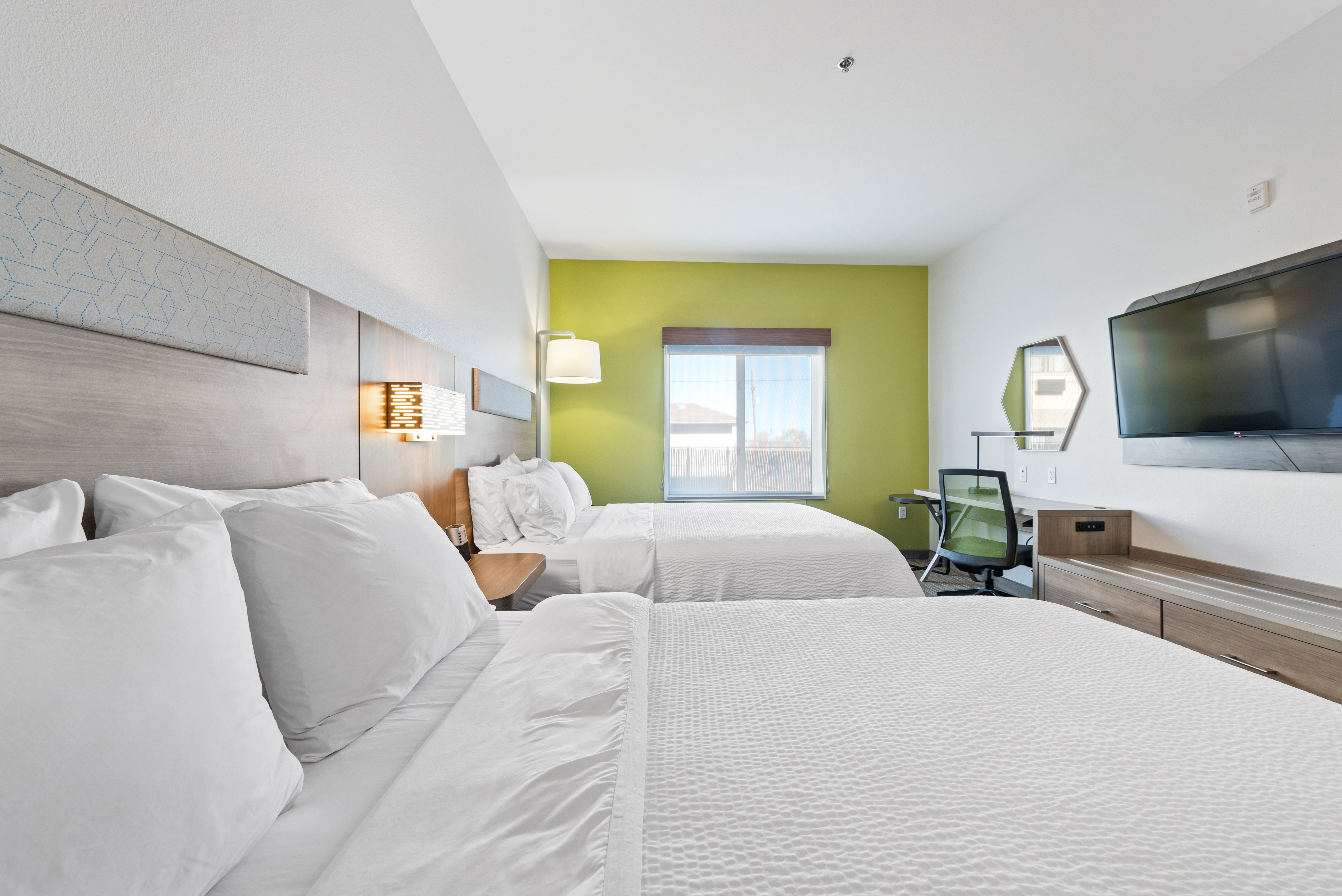 Holiday Inn Express Hotel & Suites Lamar 20/78