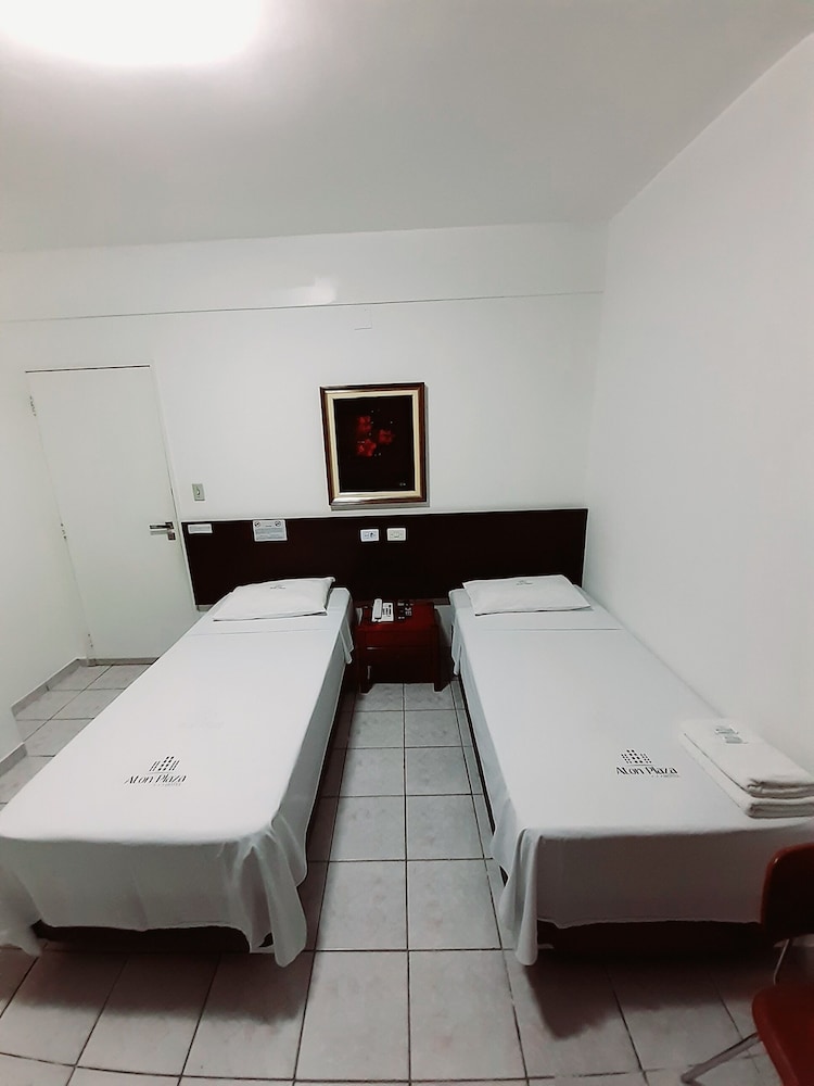 Aton Plaza Hotel 49/58