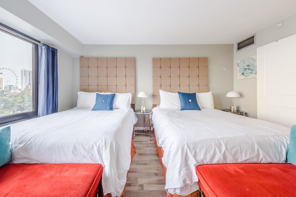 1Bd1Ba w BonusRM Stay Together Suites 14/62