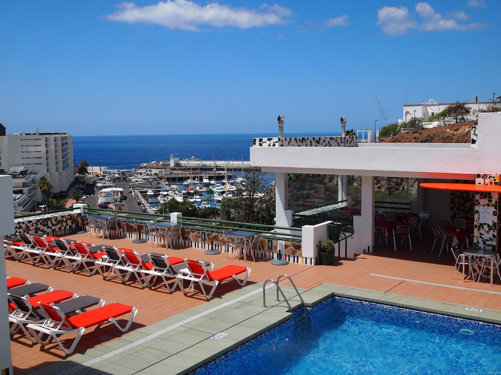 Porlamar Apartments in PUERTO RICO