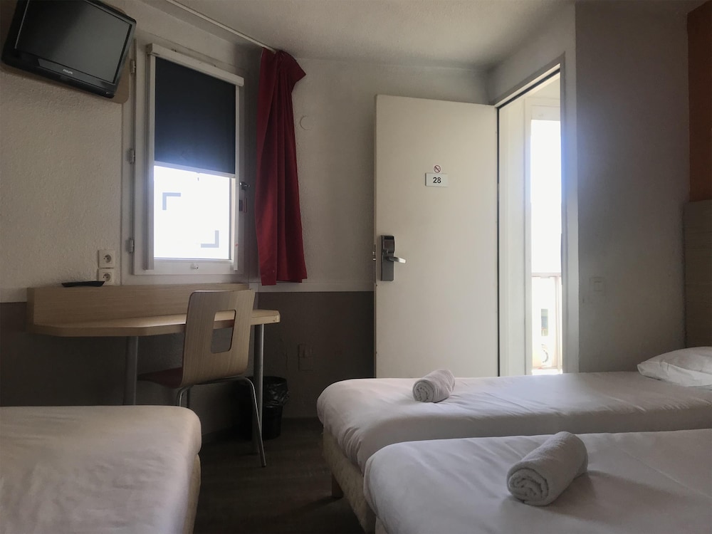 Hotel Premiere Classe Avignon Courtine 15/50