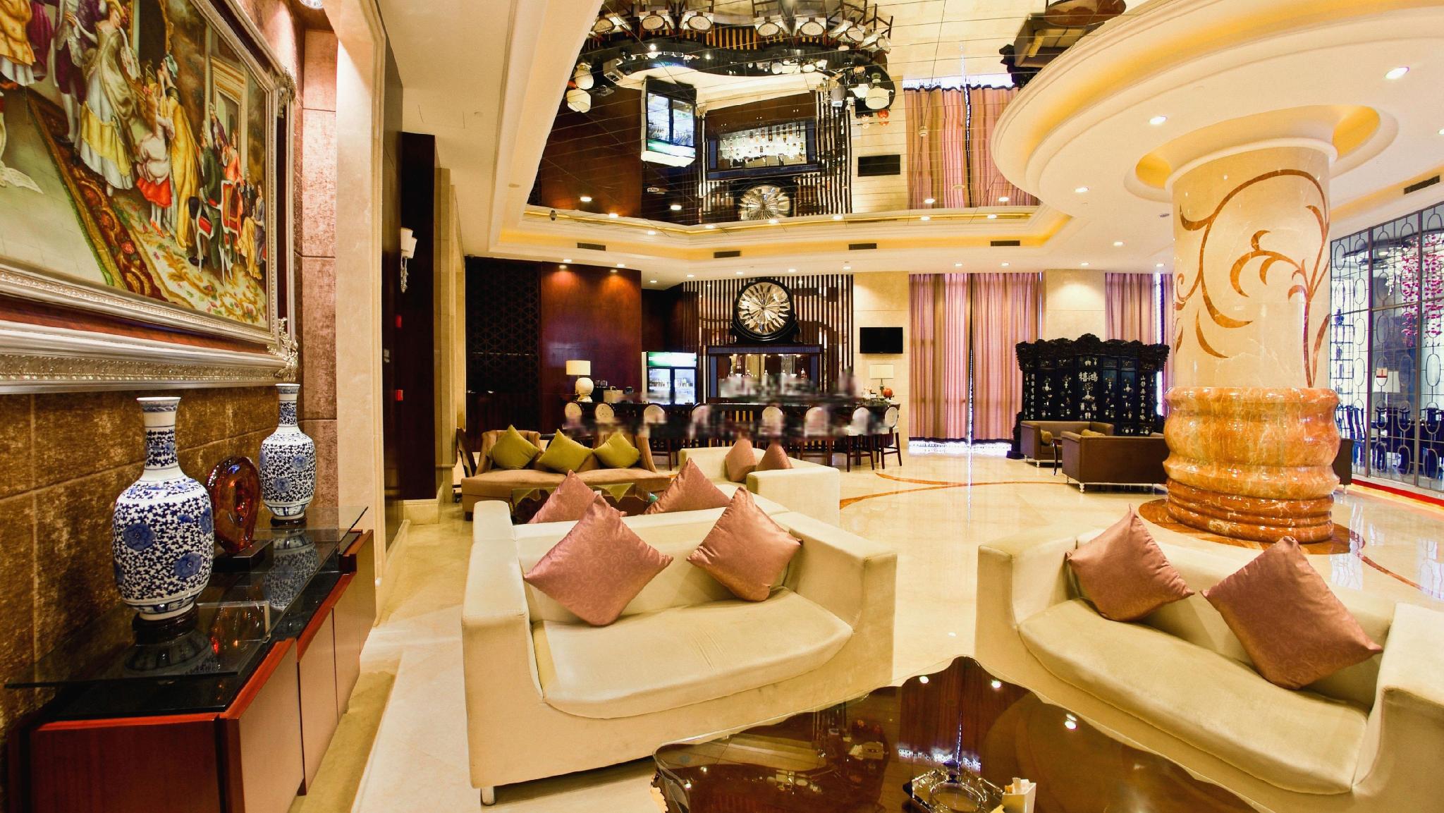 Babylon Hotel 38/53