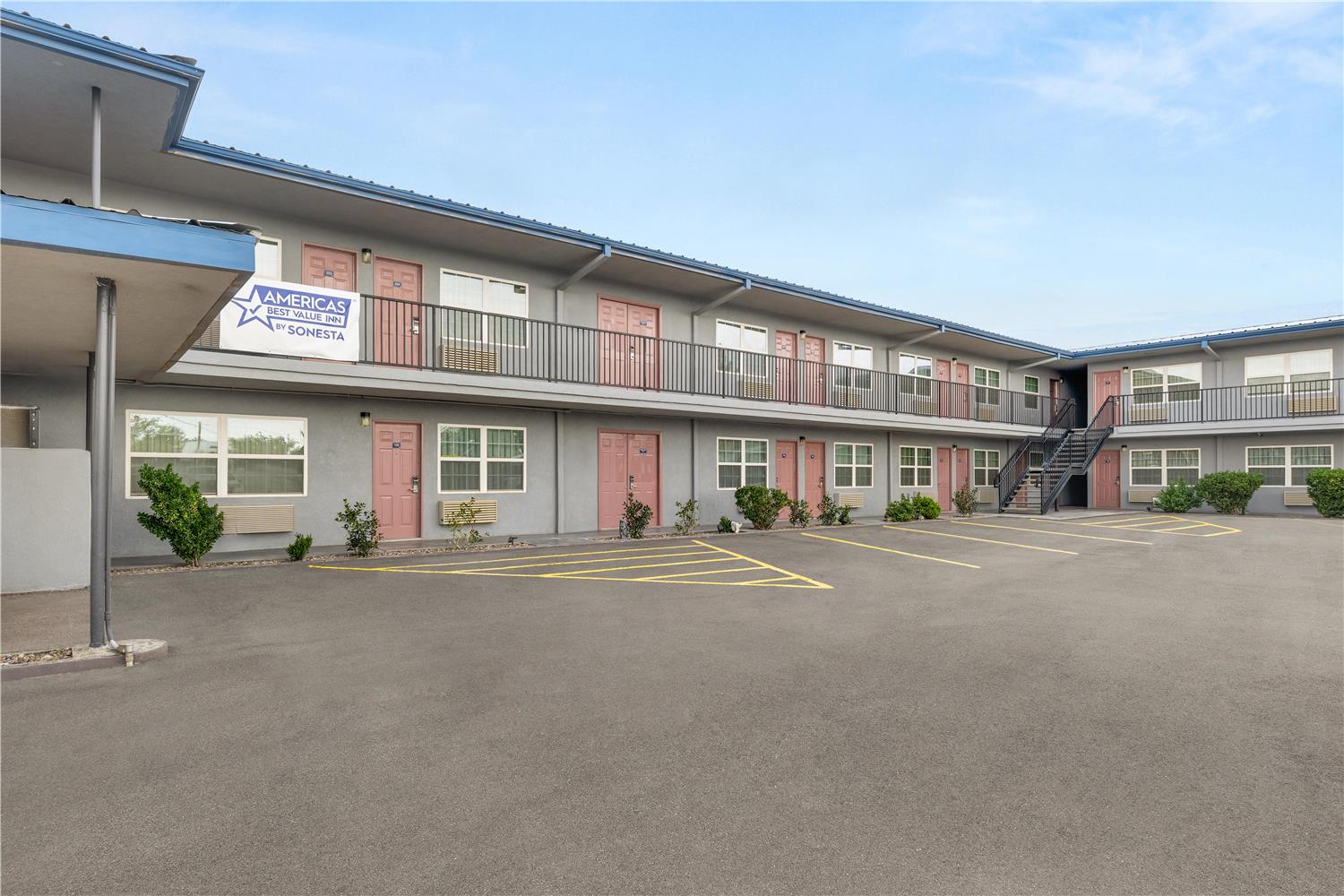 Americas Best Value Inn Pecos 18/20