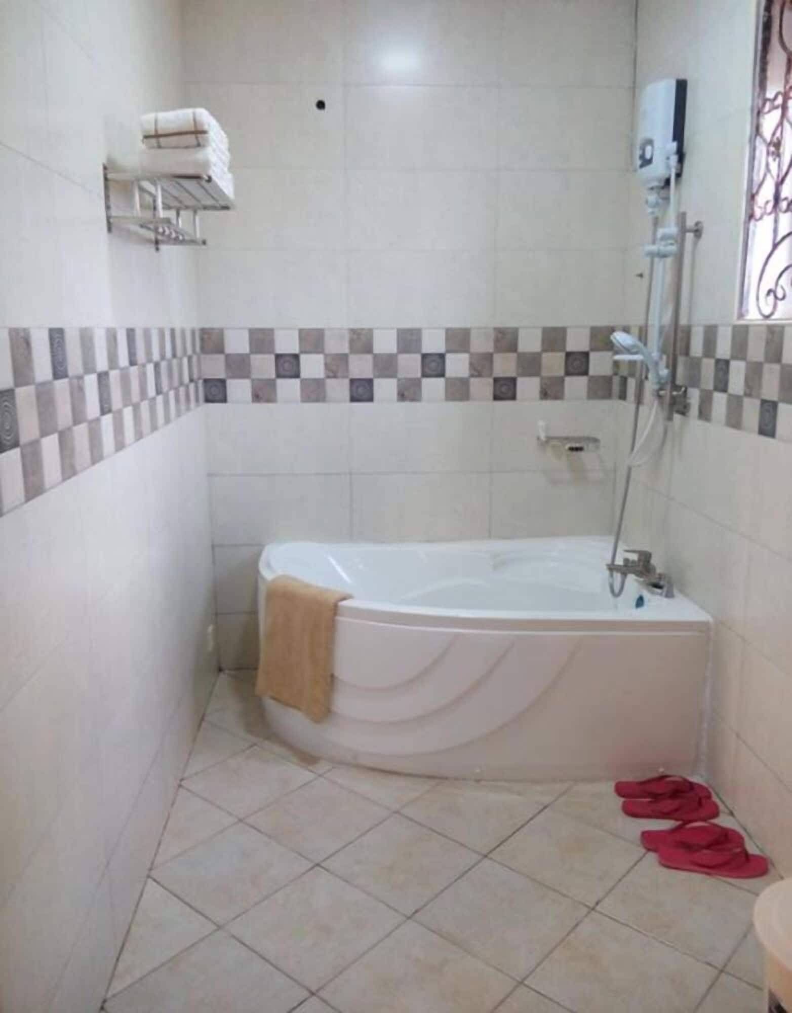 Senior, Studio, Queen Bed، Greens Guest Homes 9/9