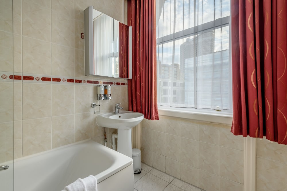 Montana Hotel London 49/50