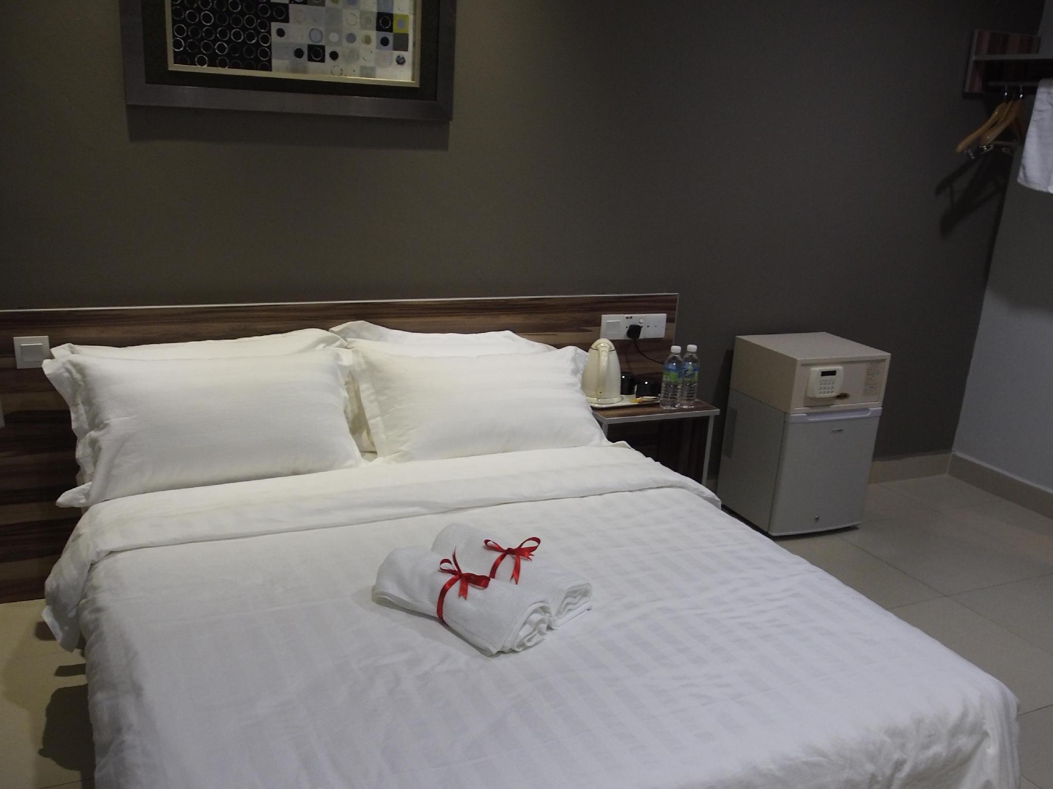 Superior, Double Bed, No Window
