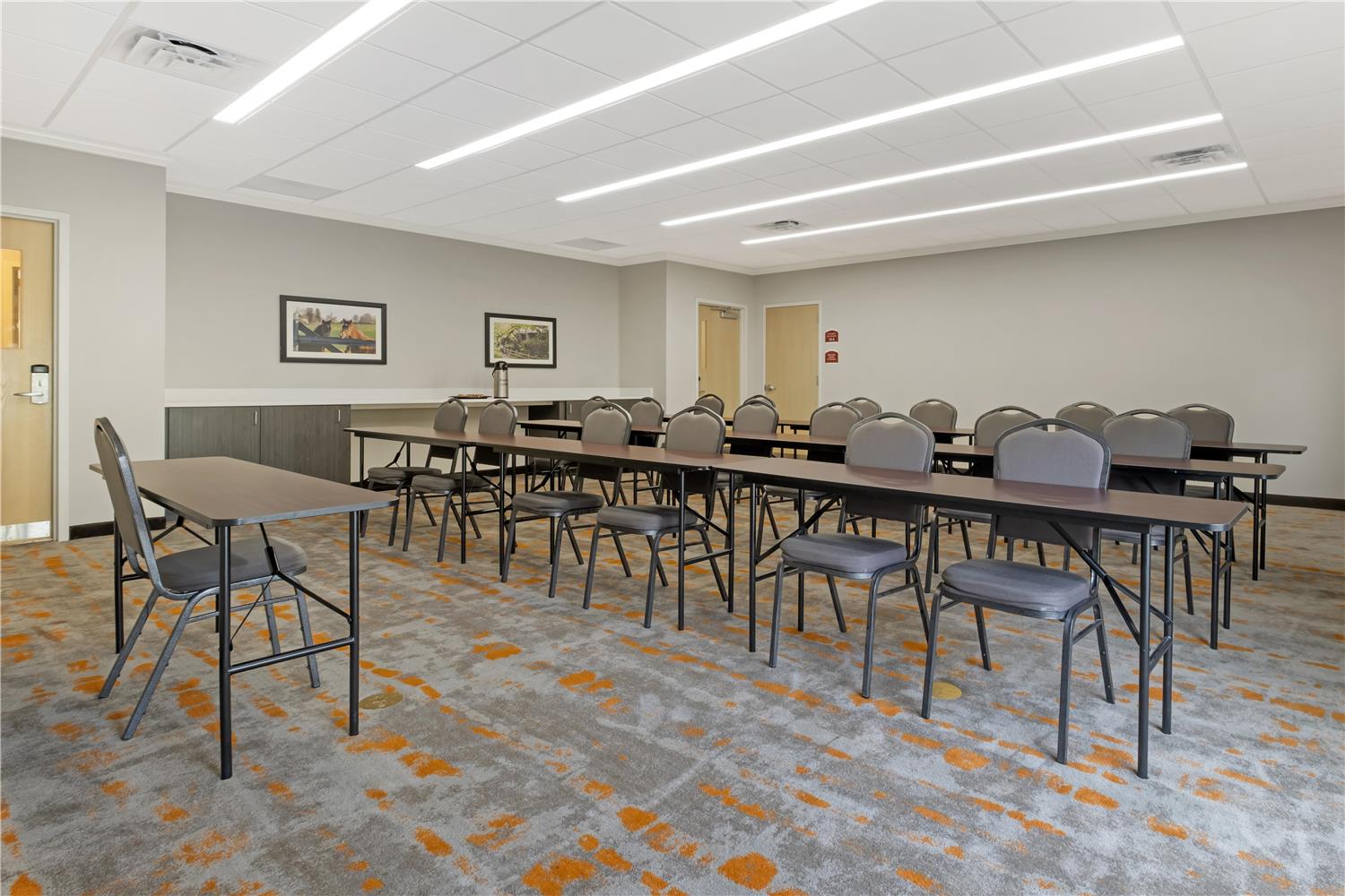 Best Western Plus Elizabethtown Inn & Suites 31/32