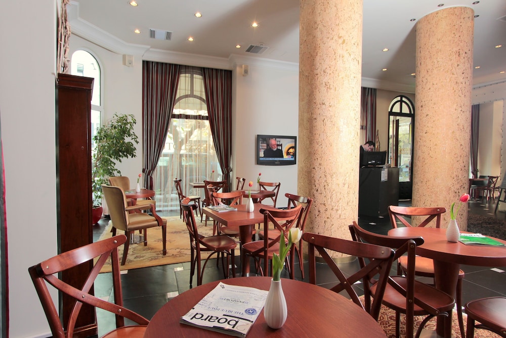 Athens Lotus Hotel 32/47