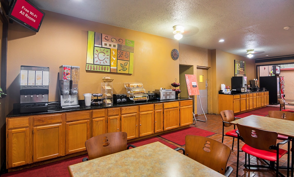 Red Roof Inn and Conference Center Lubbock 9/37