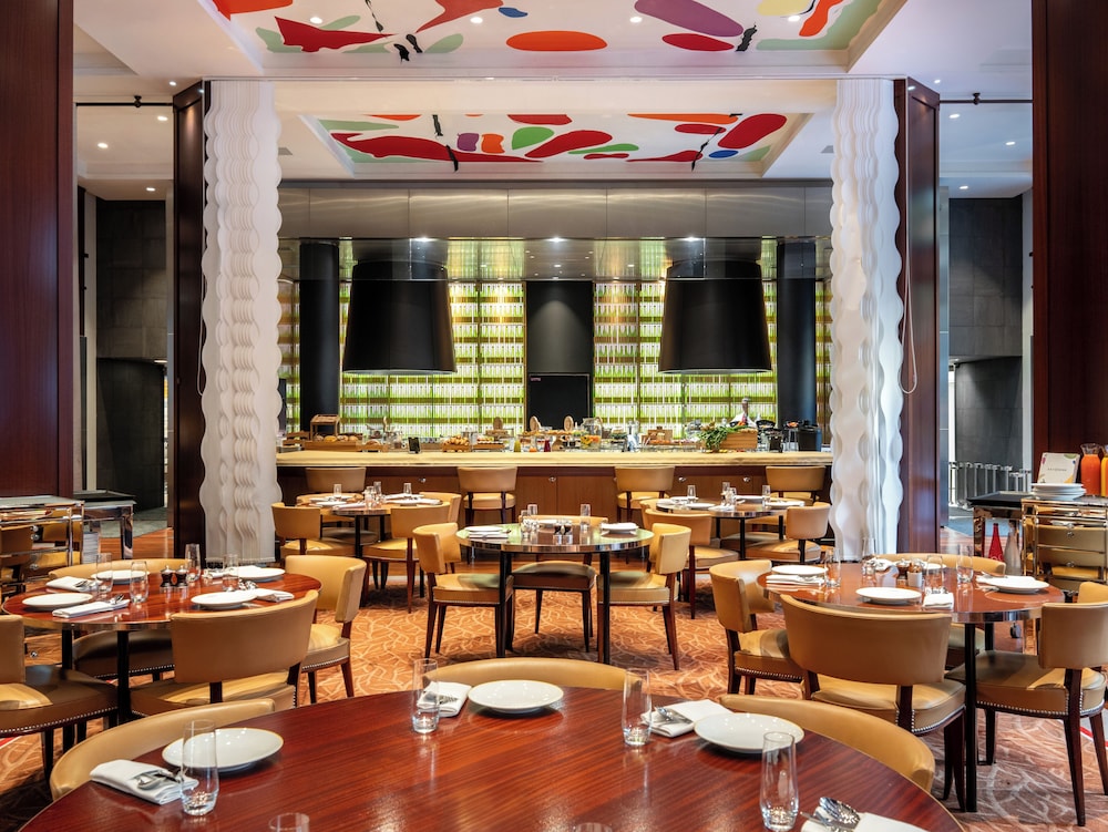 Le Royal Monceau Raffles Paris 62/80