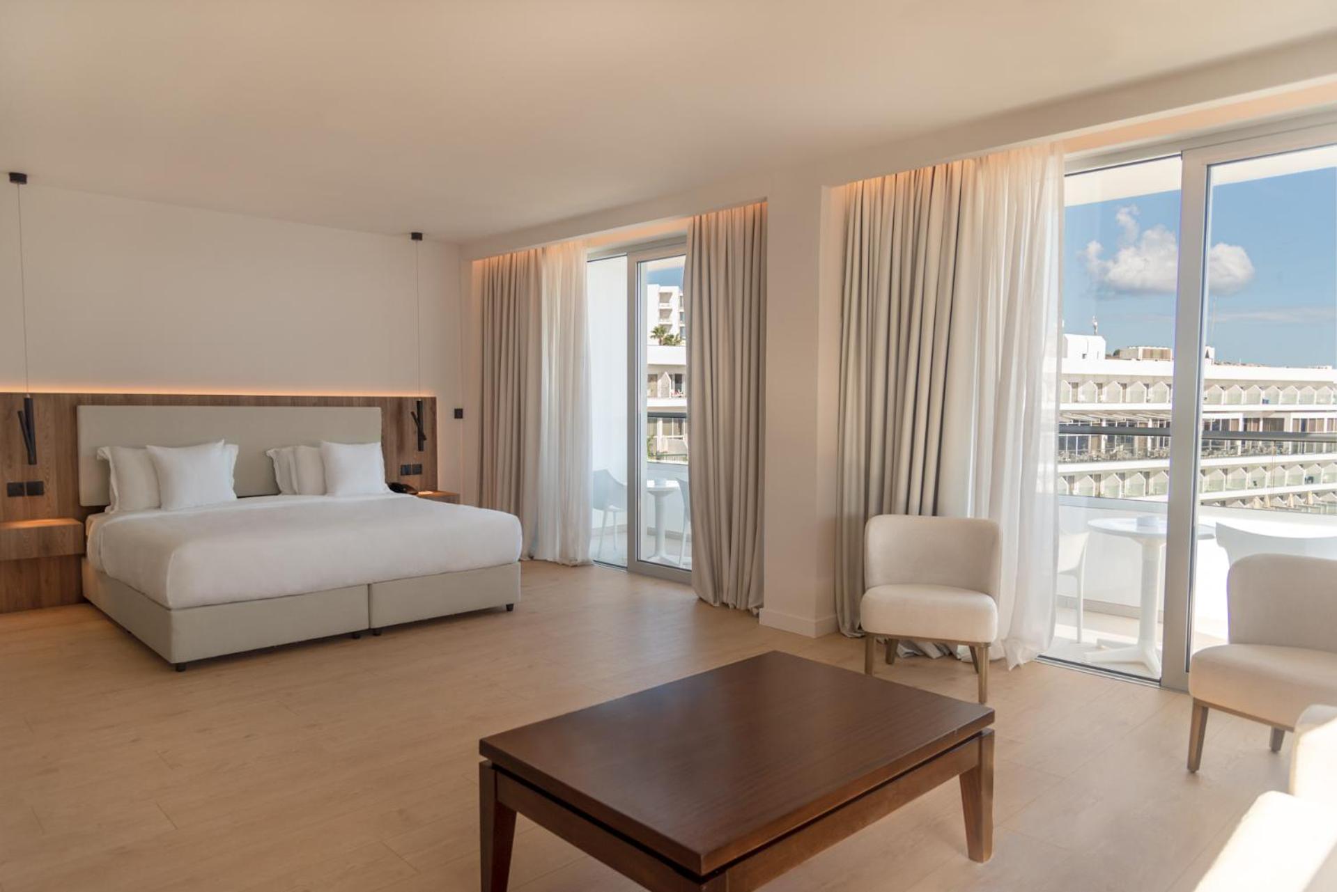 Mediterranean, Suite