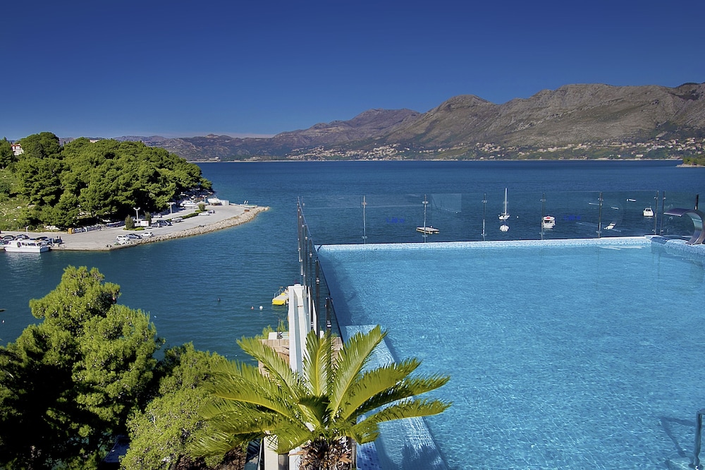 Hotel Cavtat 61/68