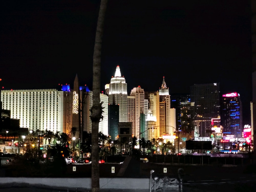 Nirvana Hotel 25/29