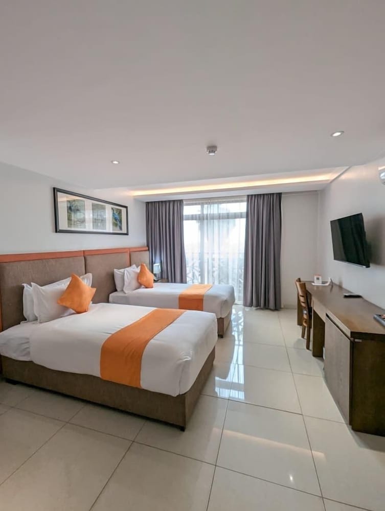 Canary Hotel 27/64