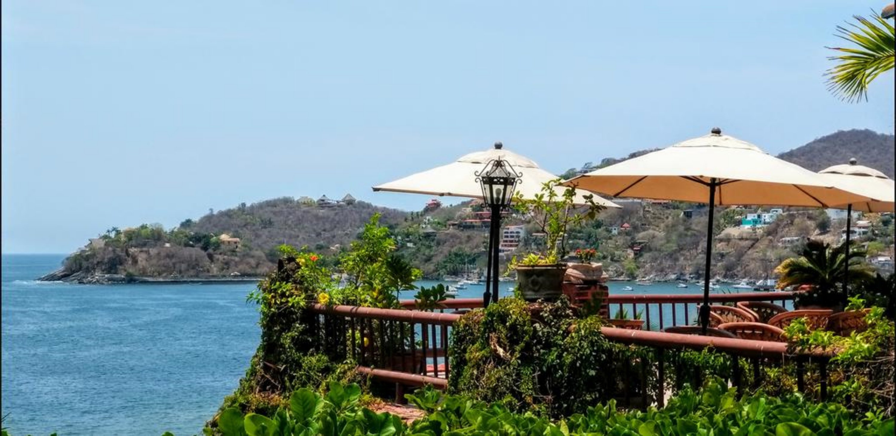 Aura del Mar Hotel 58/67