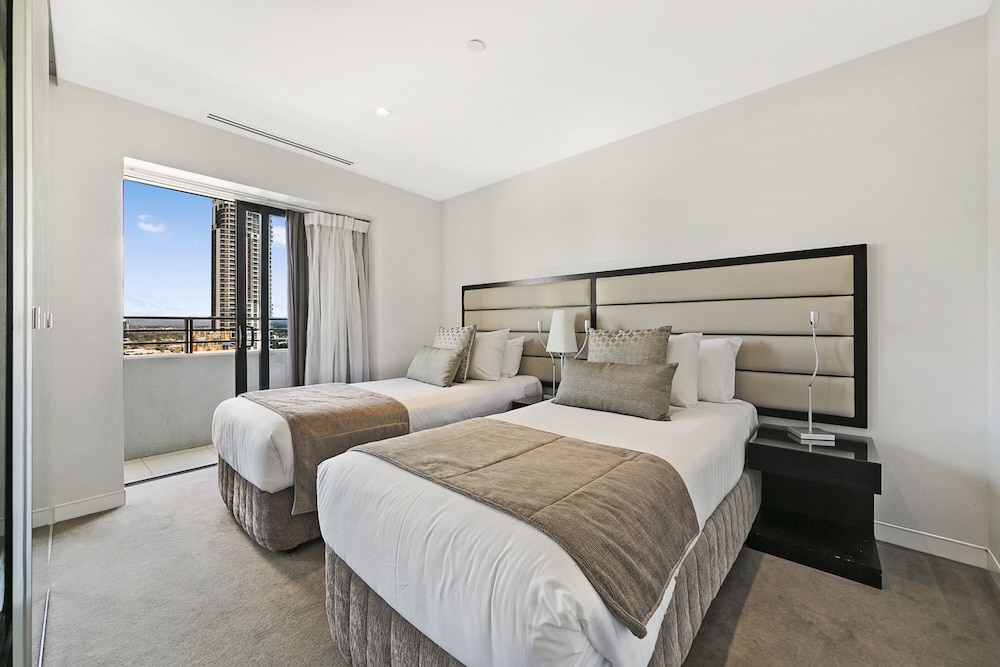 Holiday Holiday Soul Surfers Paradise 15/50