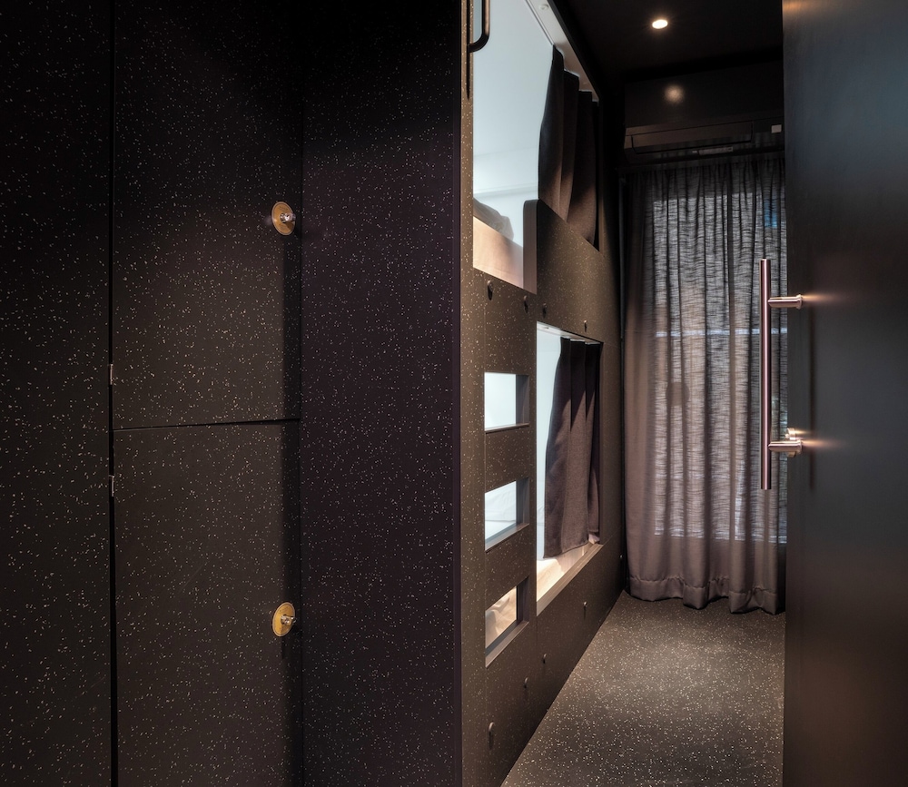 Amistat City Hostel Barcelona 27/50