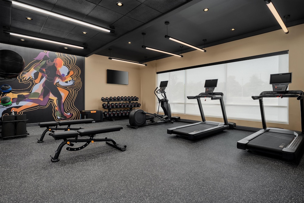 LivSmart Studios by Hilton Columbia Greystone 20/41